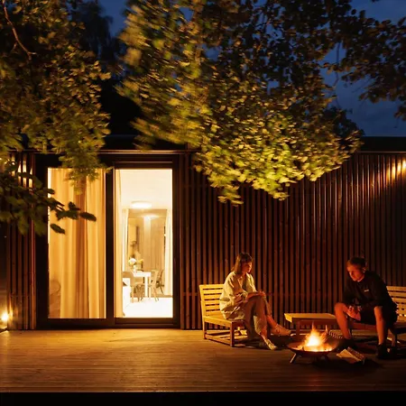 Mountain By The River - Base Camp Medvedin Camping *