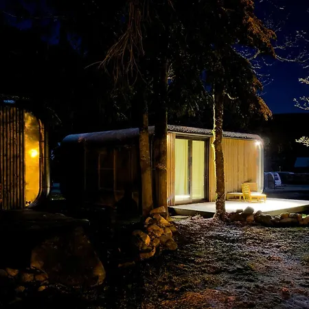 Camping Mountain By The River - Base Camp Medvedin