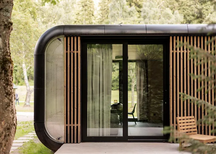 Mountain By The River - Base Camp Medvedin Camping Špindlerŭv Mlýn