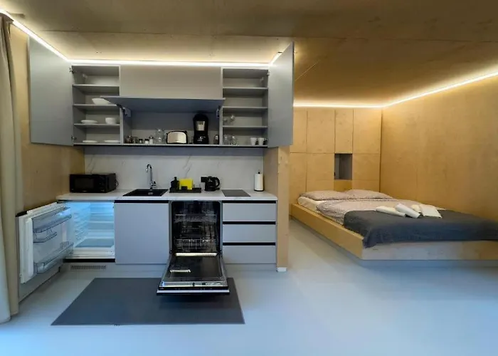 Mountain By The River - Base Camp Medvedin * Spindleruv Mlyn