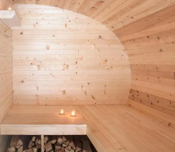 Mountain By The River - Base Camp Medvedin Camping *